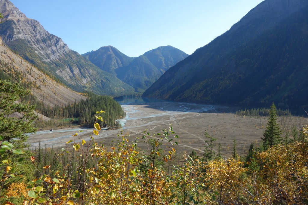 Looking Back at the Plains of Kinney Lake